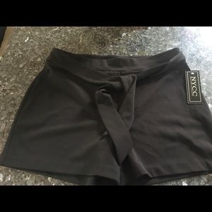 Black NYCC front tie shorts size 10 NWT